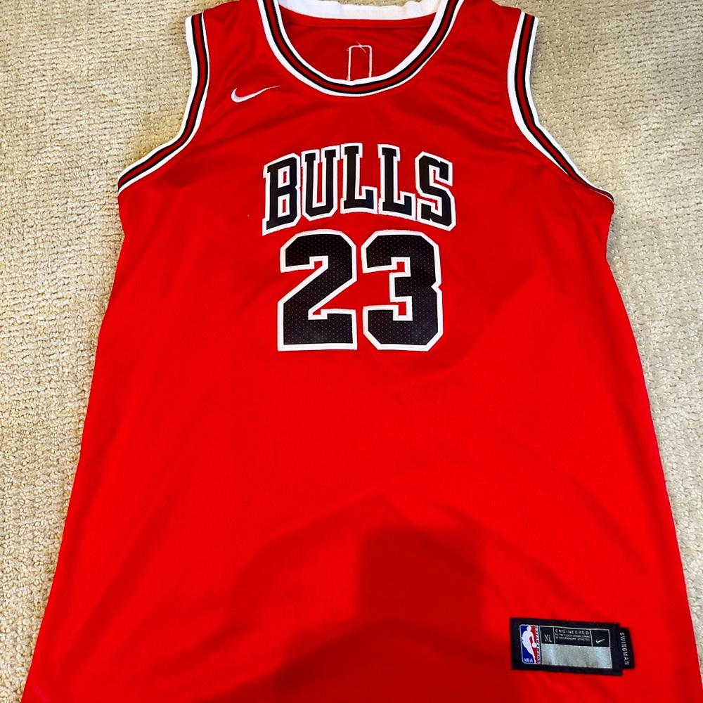 Michael Jordan Chicago Bulls Jersey (Boys Large)